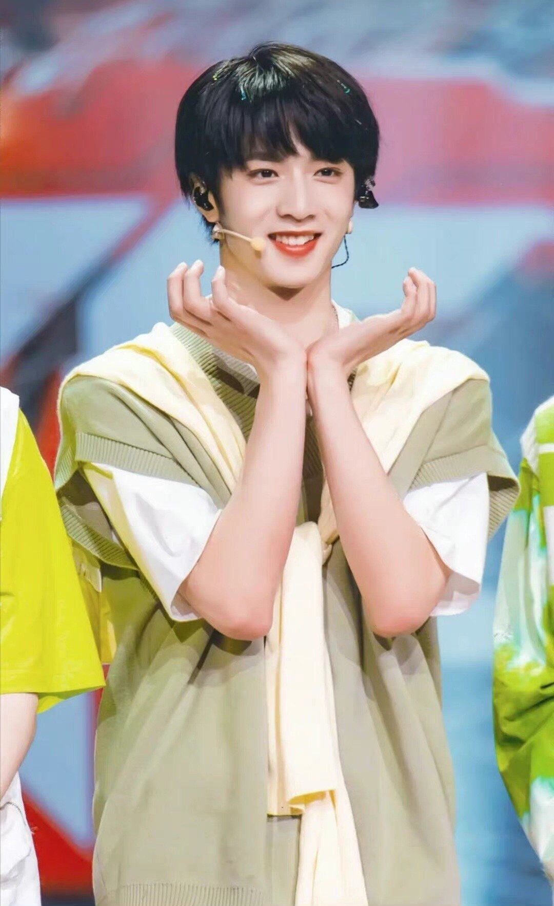 刘耀文 日常写真帅气瞬间，青春活力四溢！