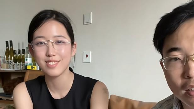美女主播居家自然