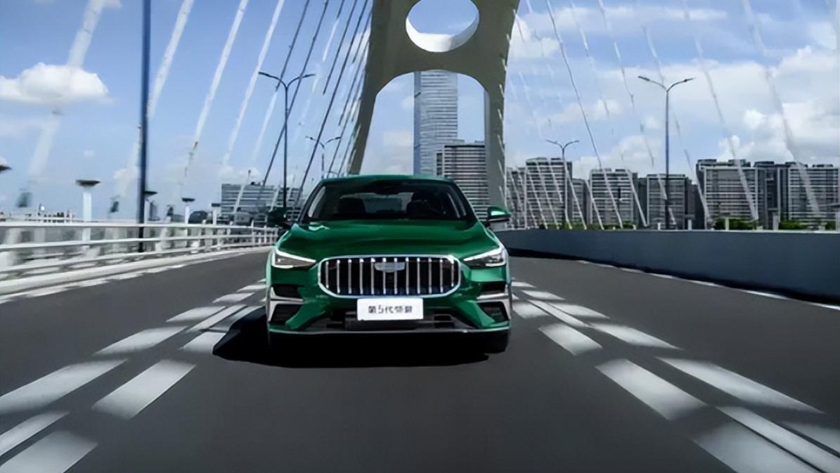 第5代帝豪开启预售！仅6.89万起，轴距加长105毫米，车长超4米8