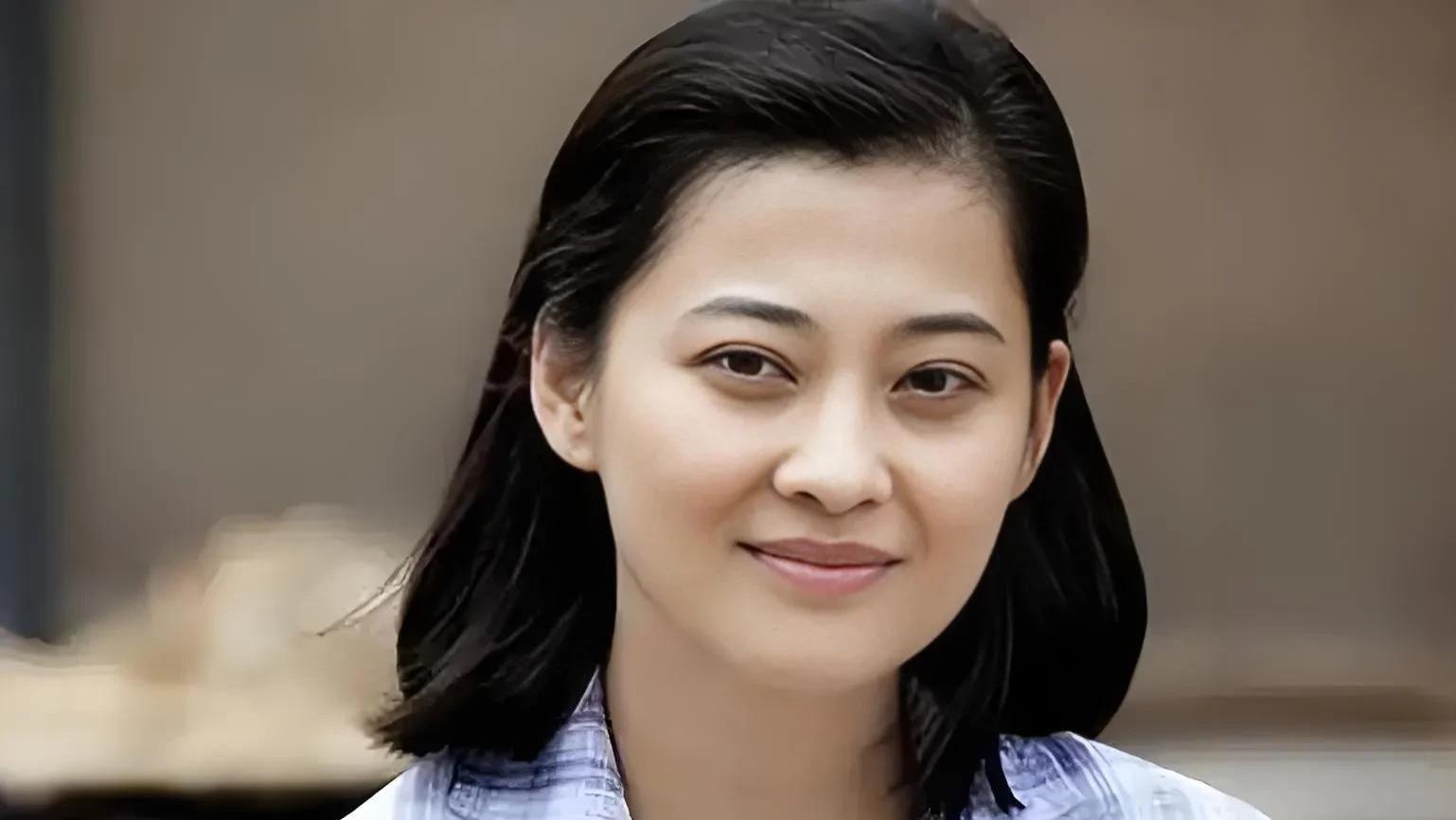 梅婷携女拍大片藏3大玄机：9岁女儿成内娱新猎物？
