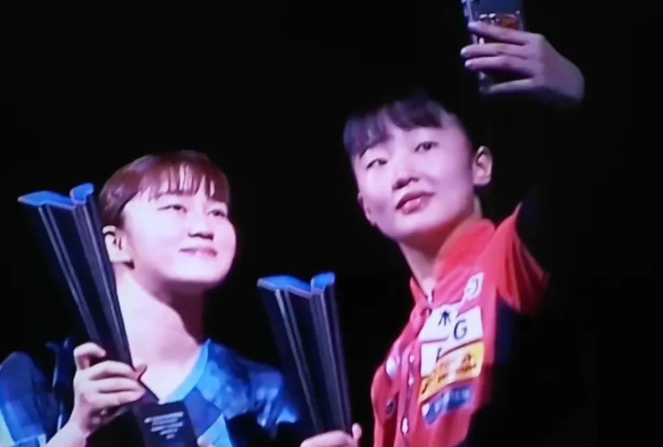 没有国乒参赛，张本美和/大藤沙月零封对手，轻松夺冠。韩国组合三局只拿到15分，没