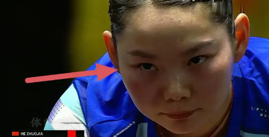 重庆WTT中国大满贯女单赛上，
最让我震惊的不是孙颖莎，也不是王曼昱，而是十年陪
