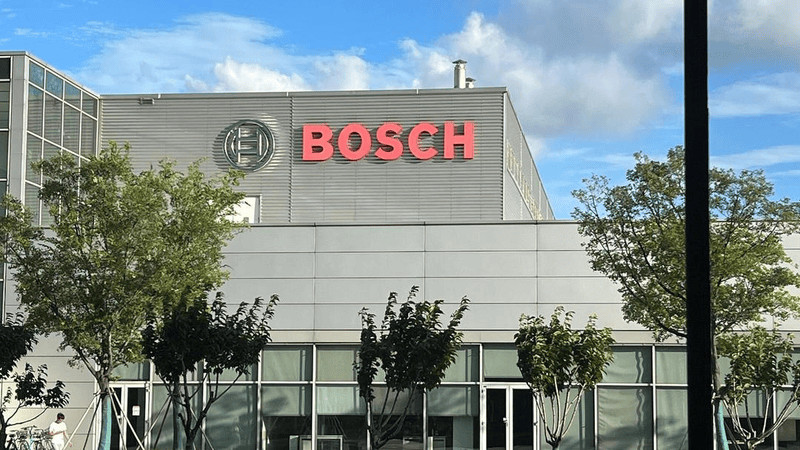 外资巨头杀回智能化赛场，中国车企能否守住领先？