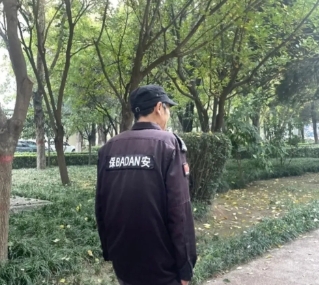 说一个扎心的现象，都说男人的尽头就是保安，那么保安的尽头呢？那就是失业。不管当初