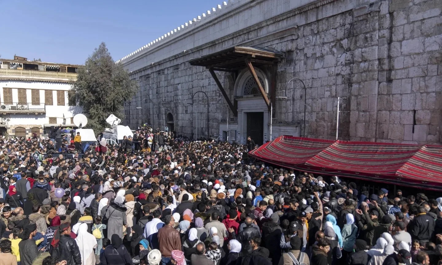 【叙利亚戈兰高地发生数千起抗议活动】大马士革时间2025年7月22日，当地居民告