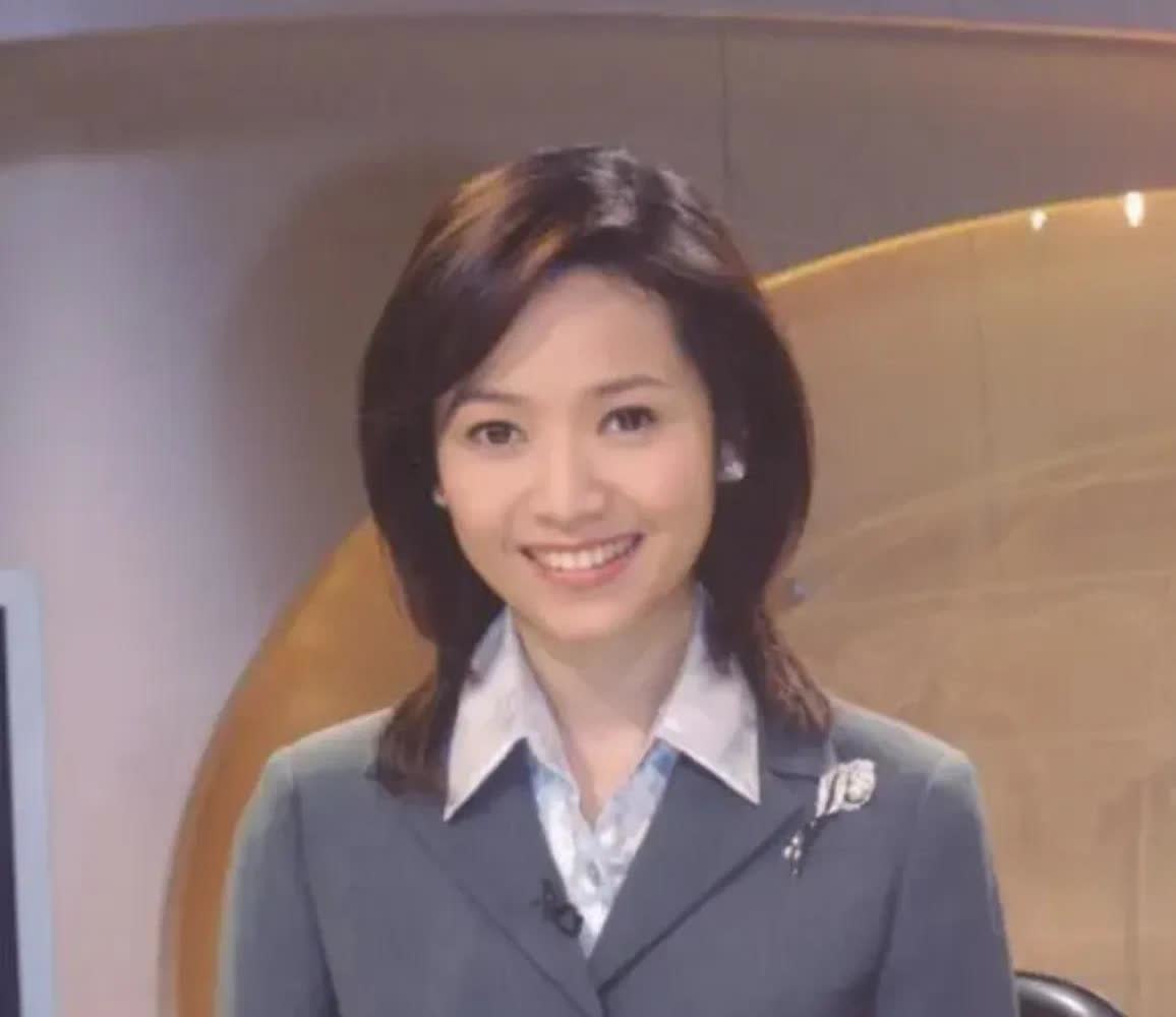 如果我是侯佩岑，我今天觉都不睡了，连夜飞回湾湾，第一件事就是赶紧把妈妈接到内地！