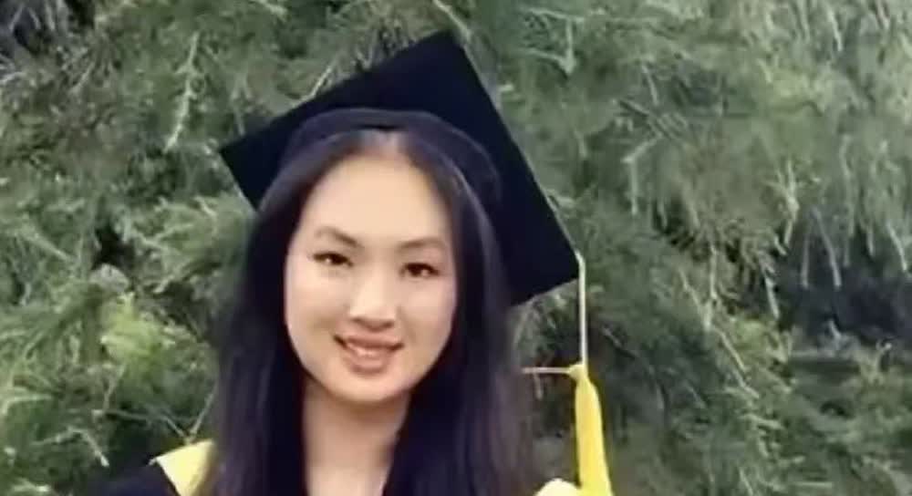 姚安娜这波属实赢麻了！

我质疑过她进哈佛是砸钱镀金，  
也吐槽过富二代
