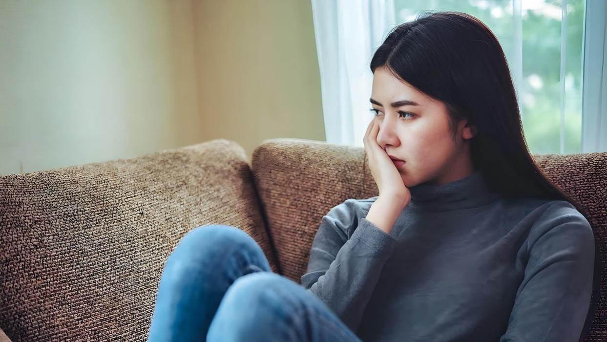 你越怕冲突，越会被人拿捏：讨好型人格的终极代价