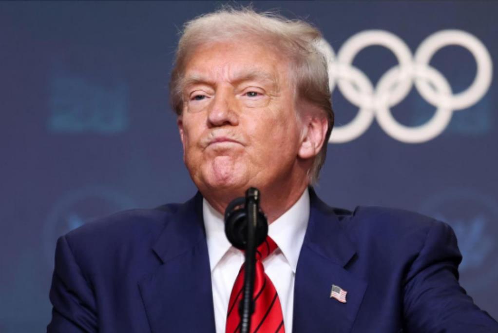 知道自己不占上风的特朗普，让中美“休战”再延长了90天。
美国对所有国家加税，反