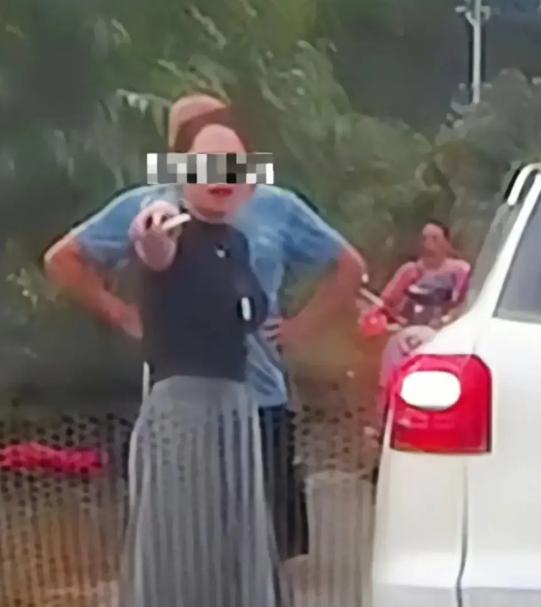 继董小姐事件处理相关责任人19名后亮证女事件刚通报处理6名公职人员
调查很详细