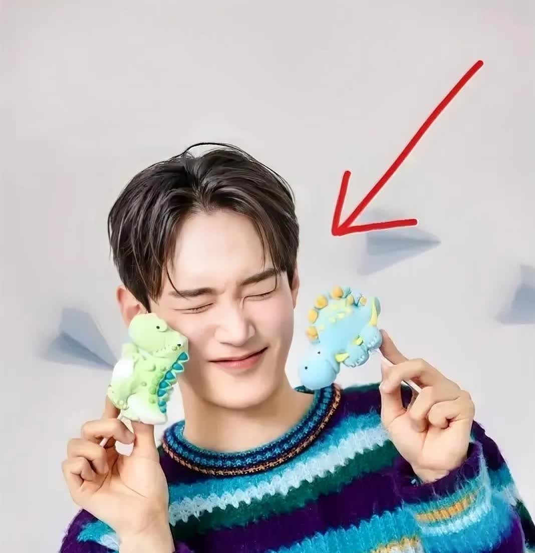 “简直糊涂！”湖南长沙，44岁女子为和年轻男主播在一起，打赏43万元、冲动离婚，