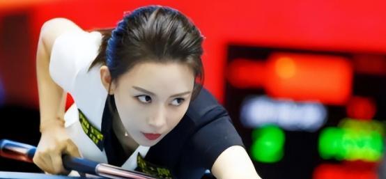 身价10亿、貌美如花的潘晓婷曾公开择偶标准。可是男生们一看，纷纷望而却步，还有的