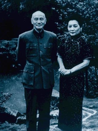 1949年，蒋介石准备向台湾撤退，在撤退之前他找来毛人凤，帮他除掉三个人，分别是