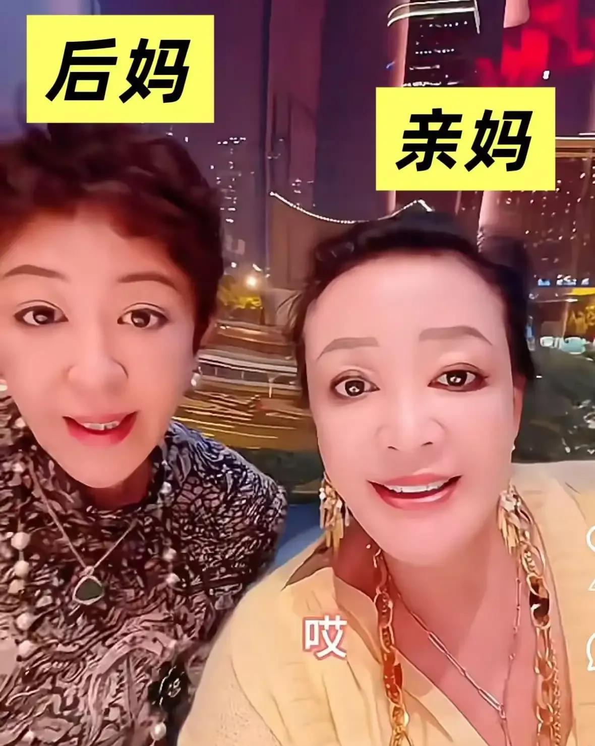 汪小菲亲妈张兰和后妈合照，俩人样貌长得太像，五官，气质，脸蛋，眉毛，眼睛，鼻子，
