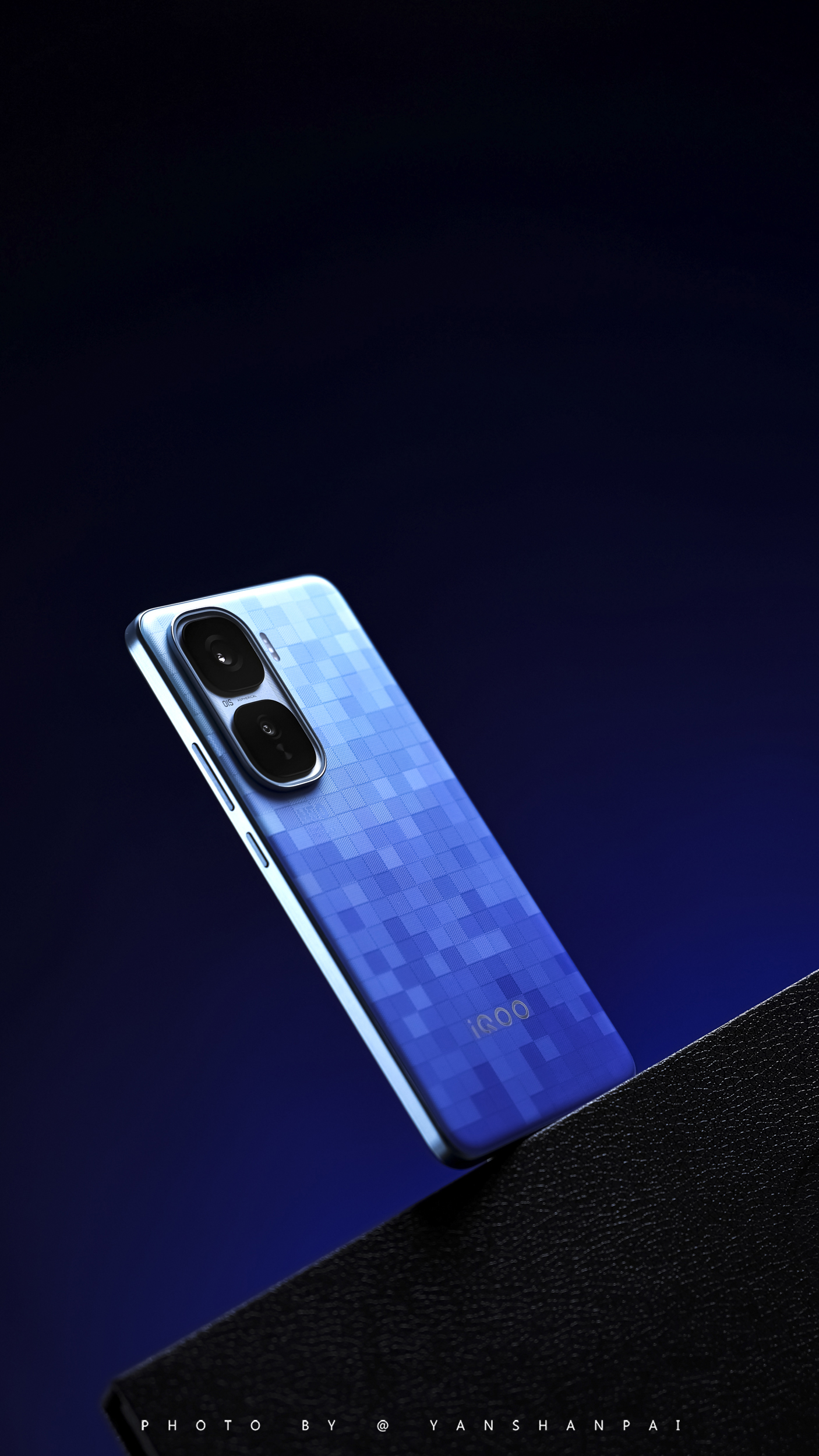 iQOO Neo 10 Pro+超级像素配色图赏