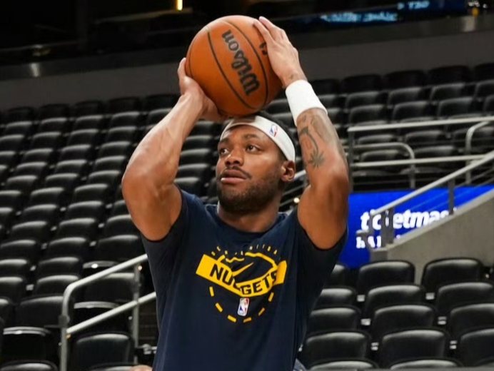 连续两场得分挂零！约基奇膝盖受伤后，最先露馅的果然是布朗