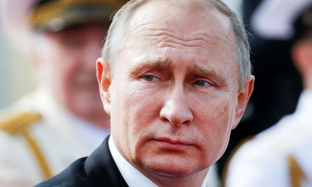 中方派人亲手送去邀请函，九三阅兵要不要来，韩总统自己掂量着办。



2025年