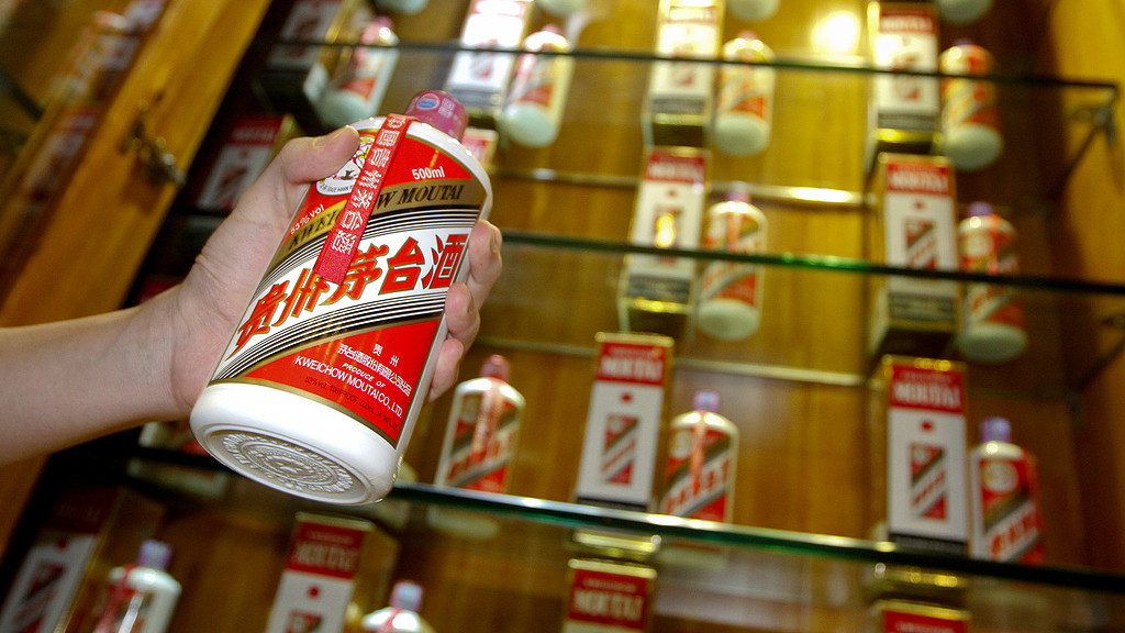 五粮液、泸州老窖等4大白酒“其心可诛”！最高降千元才38元到手，太狠