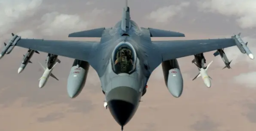 乌克兰损失一架F-16战机。

乌克兰武装部队空军在社交媒体“脸书”上报告，5月