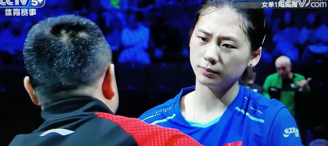 是技术上不行？还是心理素质差？

陈熠这球打得，让人心惊胆战的，本来第四局就