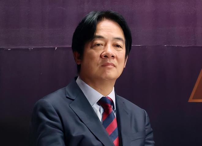 特朗普直接给赖清德下了“死命令”，大陆那边放出四字狠话“统一结局”，国防部更是喊