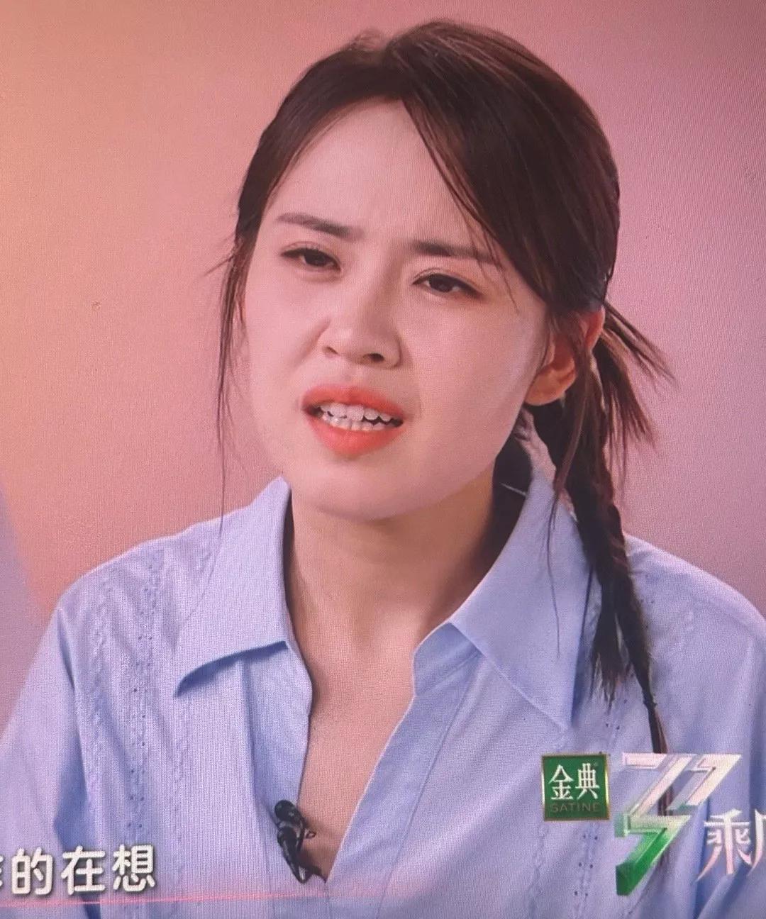 叶童怒怼房琪：全网都在骂她，我却要为她鼓掌！
你们绝对想不到，#叶童怼房琪#这个