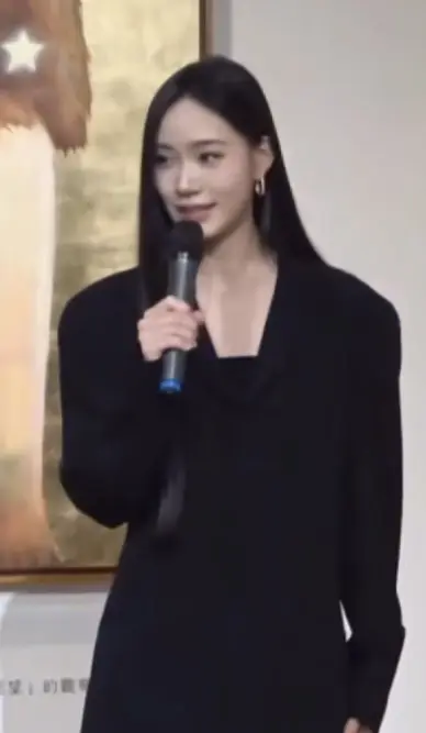 小s女儿这么漂亮？不得了