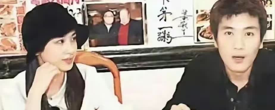 黄圣依真是想不开呀！
明明已经42岁了
怎么还
想再进入下一段婚姻

