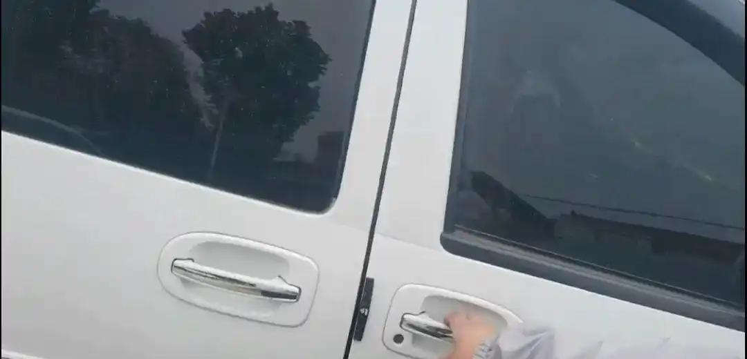 北京，男子通过朋友买了二手“京牌”车，开了近8年，今年4月24日却发现车不见了，