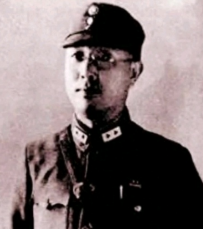 1949年5月，国军兵团司令张轸劝说鲁道源起义，鲁道源却向顾祝同告密，顾祝同让白