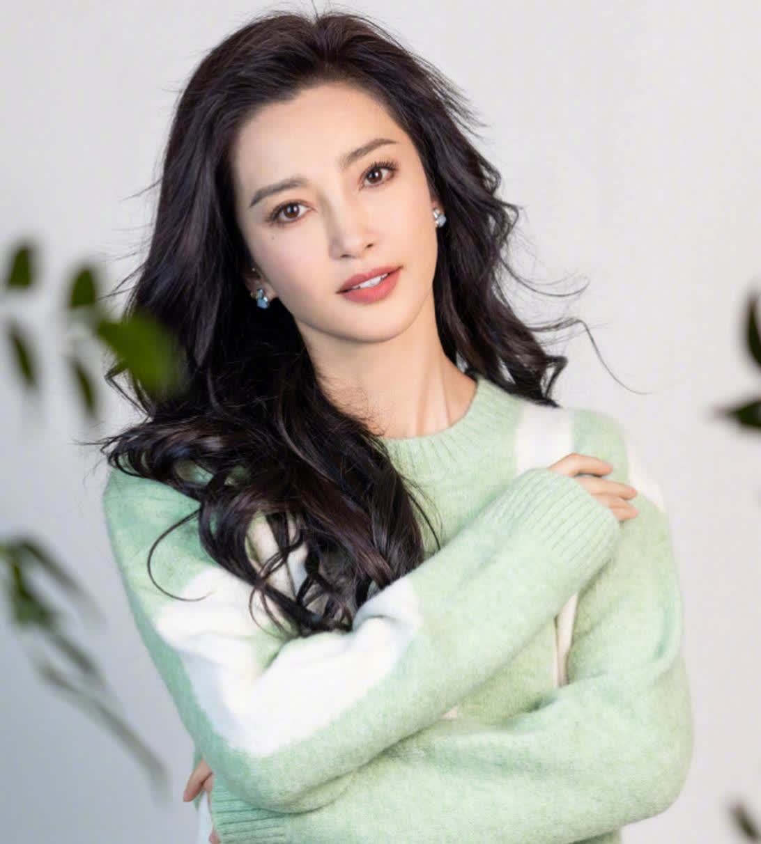 李冰冰的洁癖在家政保姆招聘这件事上，体现得淋漓尽致