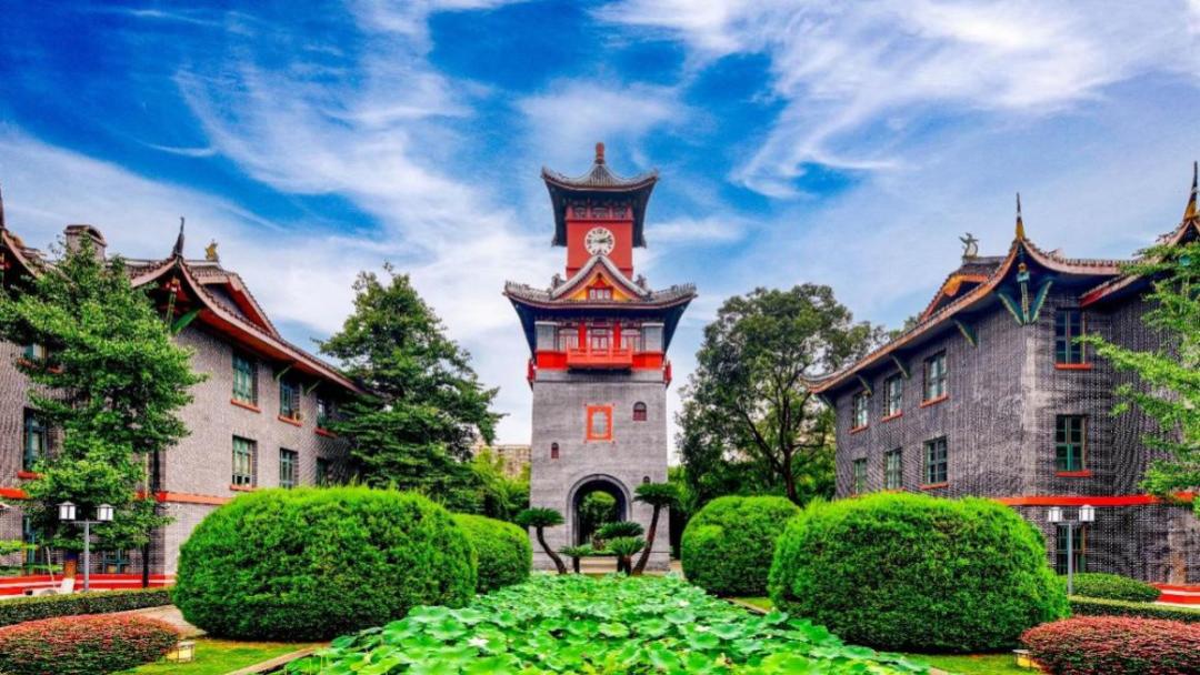 四川大学专业怎么样？江湖地位无可撼动，连续八年霸榜第1！