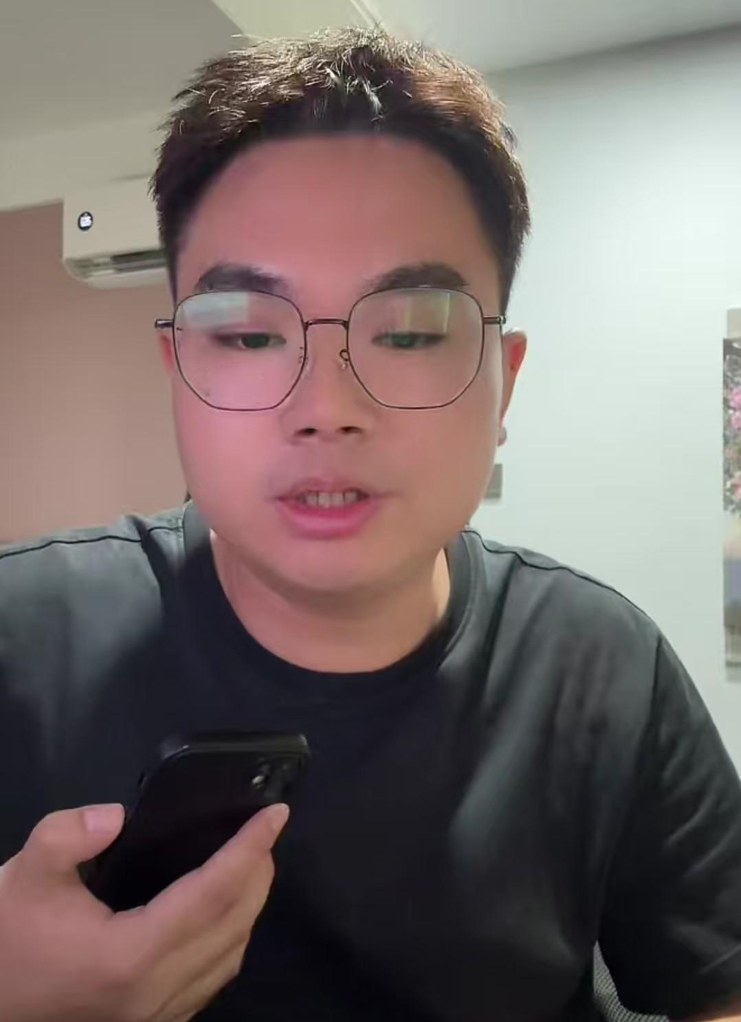 阿成这是做好离婚的准备了吗？
       阿成直播说看静静那边怎么打算吧，虽然