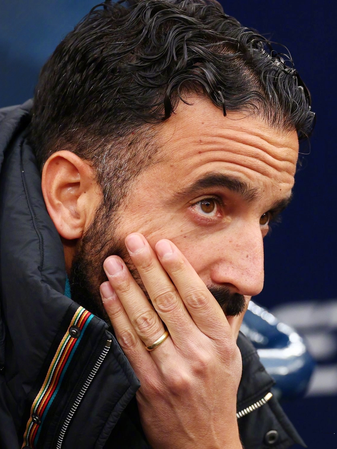 阿莫林在曼市德比赛后表示：我不会改变哲学！如果要改变，那就换人！
这个话题，每次