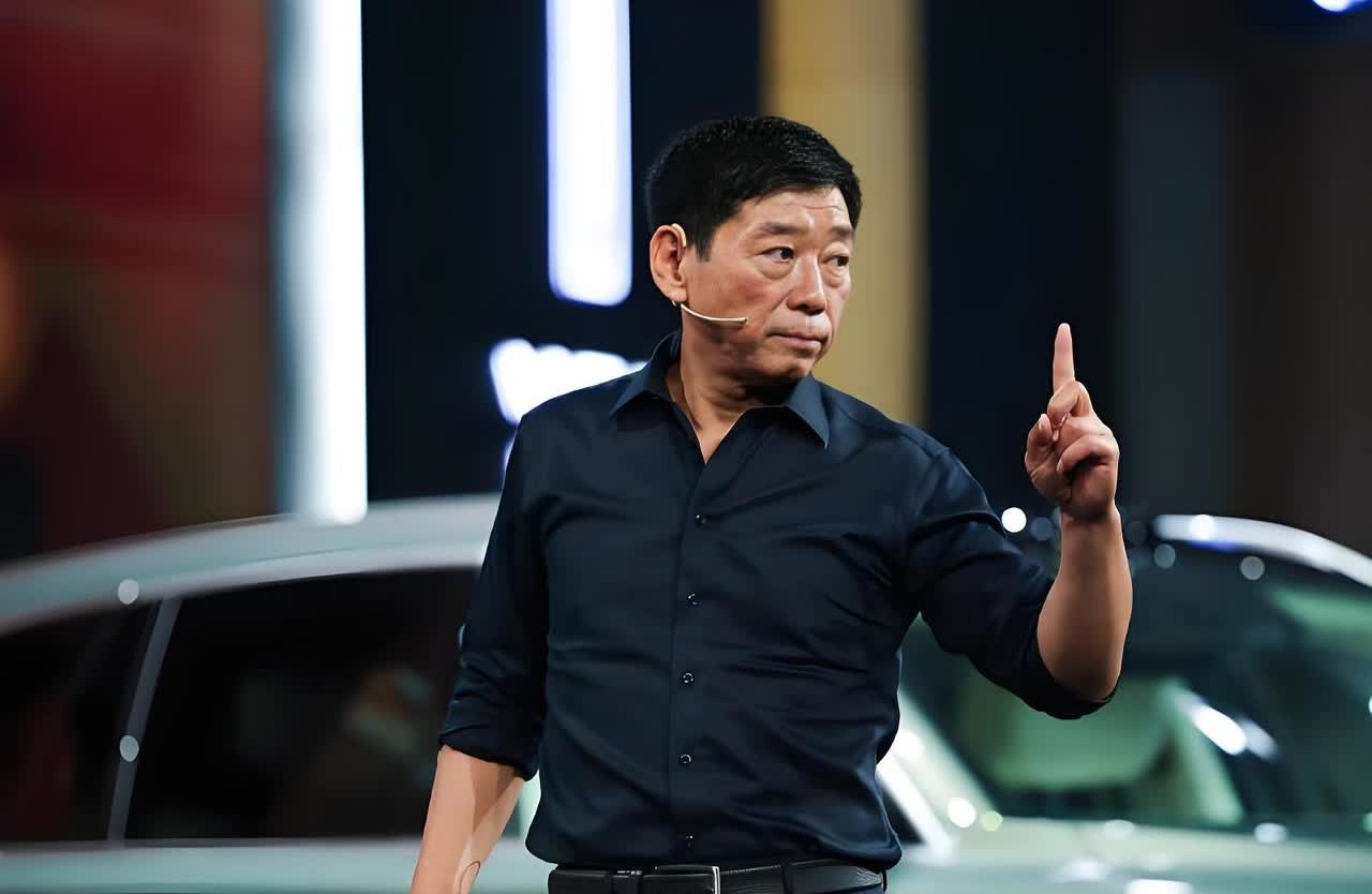 魏建军一句话把窗户纸捅破了：欧美不是不会造电车，而是不想造。
欧美的传统车企靠