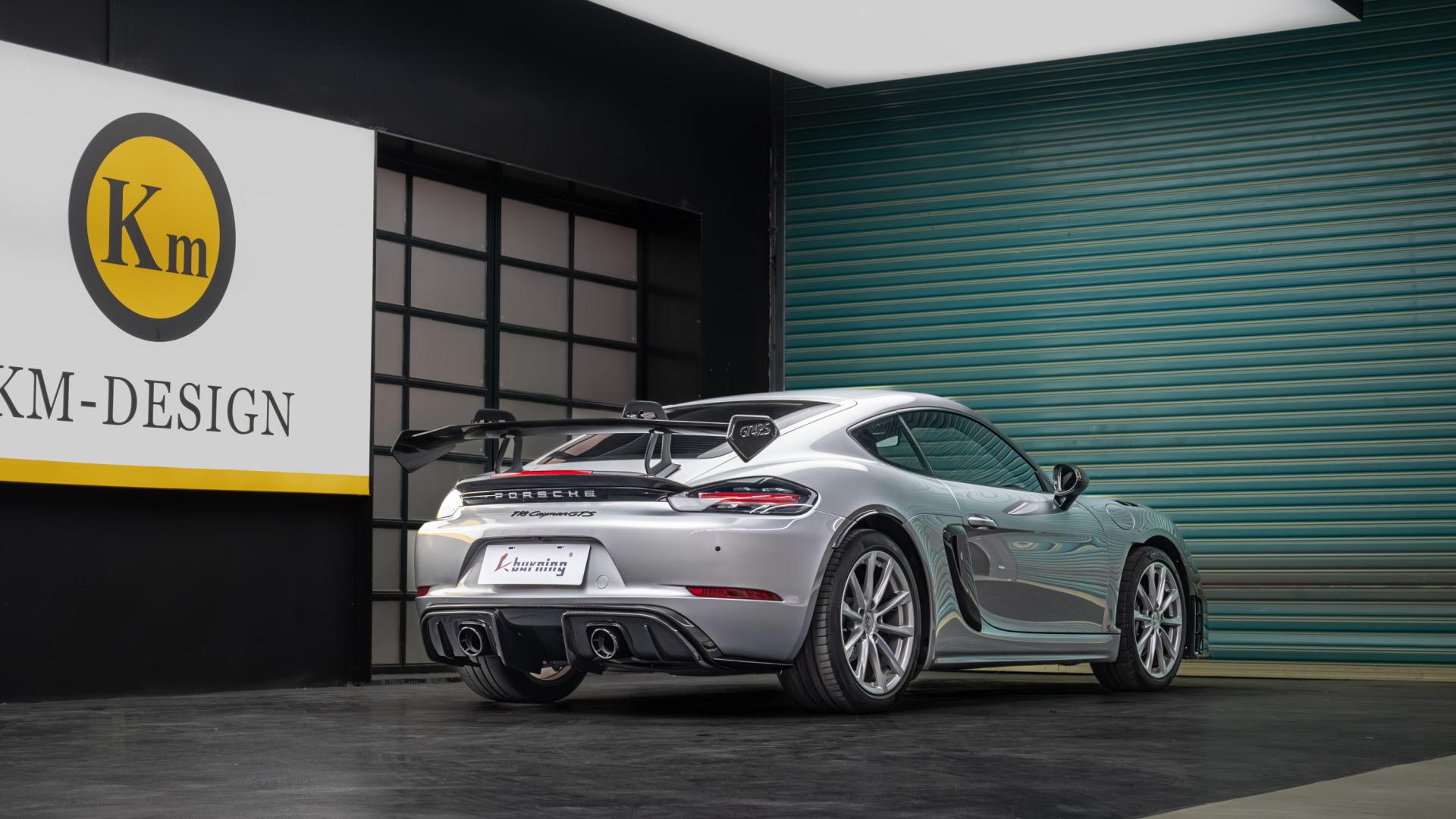 保时捷718尾灯换新熏黑款、红底款