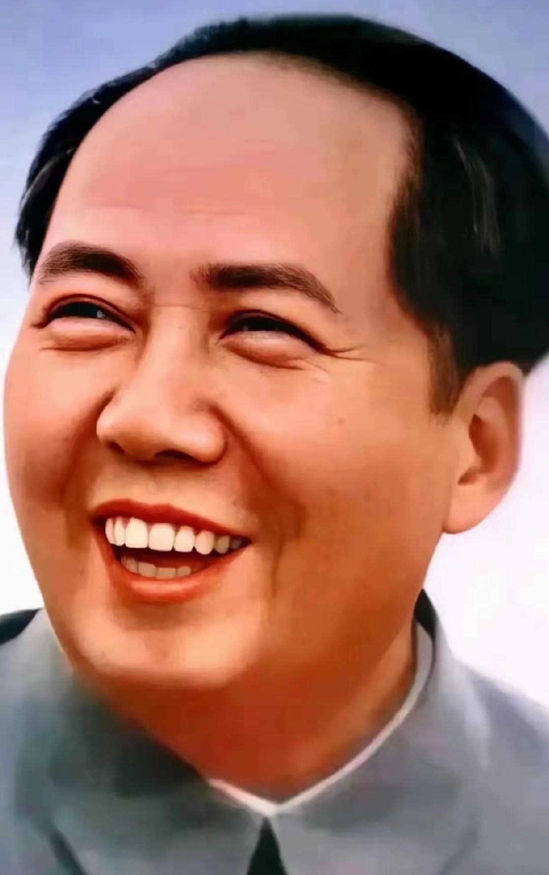 韶山日破晓天开，铁戟高擎扫雾埃。
万里长征播火种，八年烽火靖氛灾。
千钧笔定新华