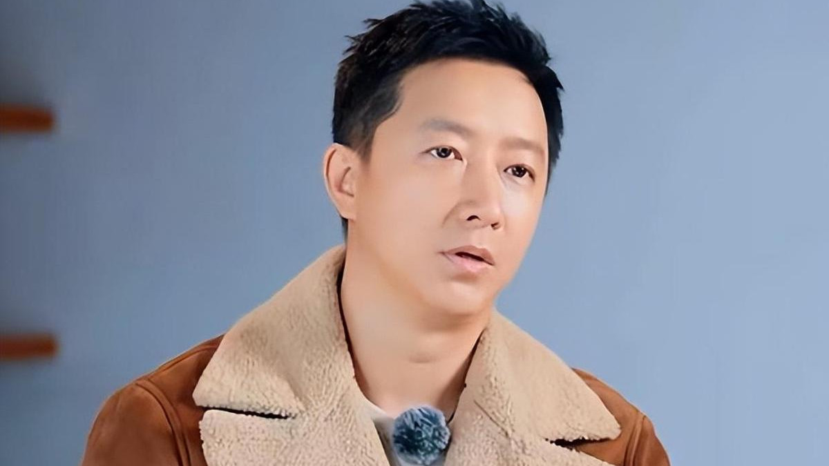 "那个唱跳舞台上的追风少年，终究败给了岁月和生活的重担"