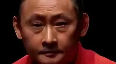 张本一家可以提前打包回国了！

瑞典大满贯张本宇一脸愁容，昨晚真是没想到，一