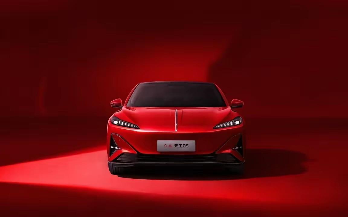 中国六大国有车企：
1、一汽——央企，品牌：红旗、天工；
2、东风——央企，品牌