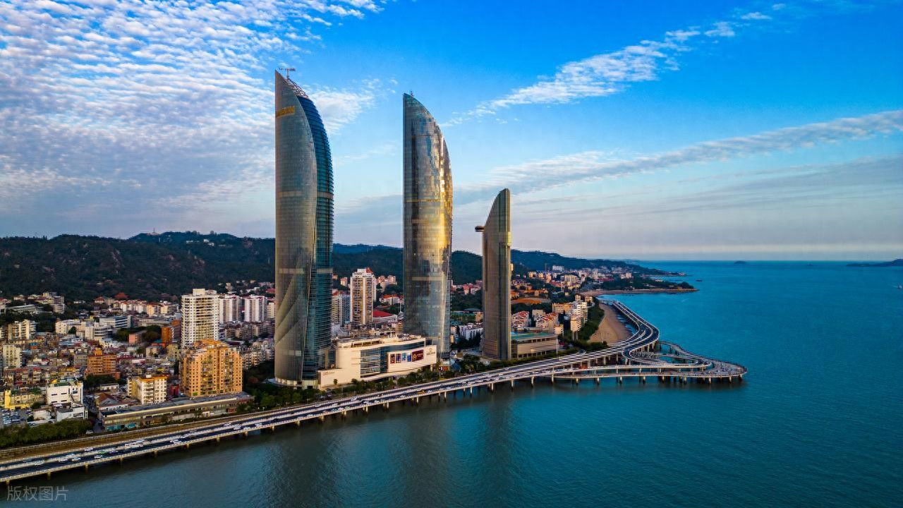 厦门，一张被山海与时光眷顾的画布