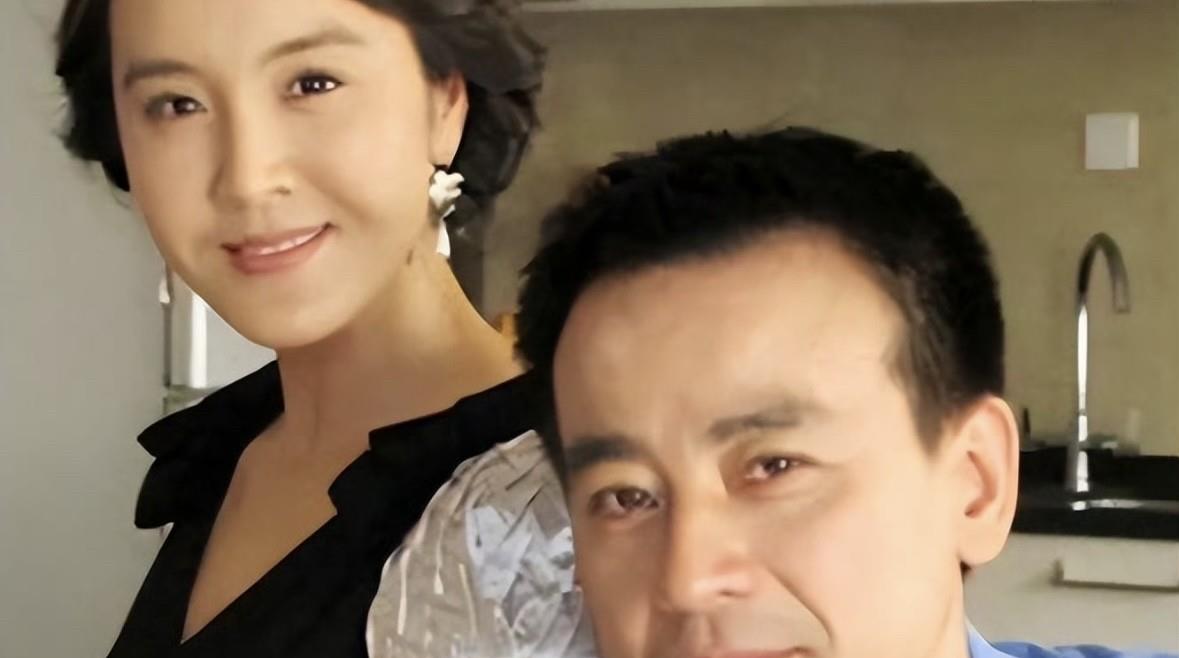 演员罗钢：娶小23岁郝蕾，陪娇妻战胜家族遗传病，48岁老来得子