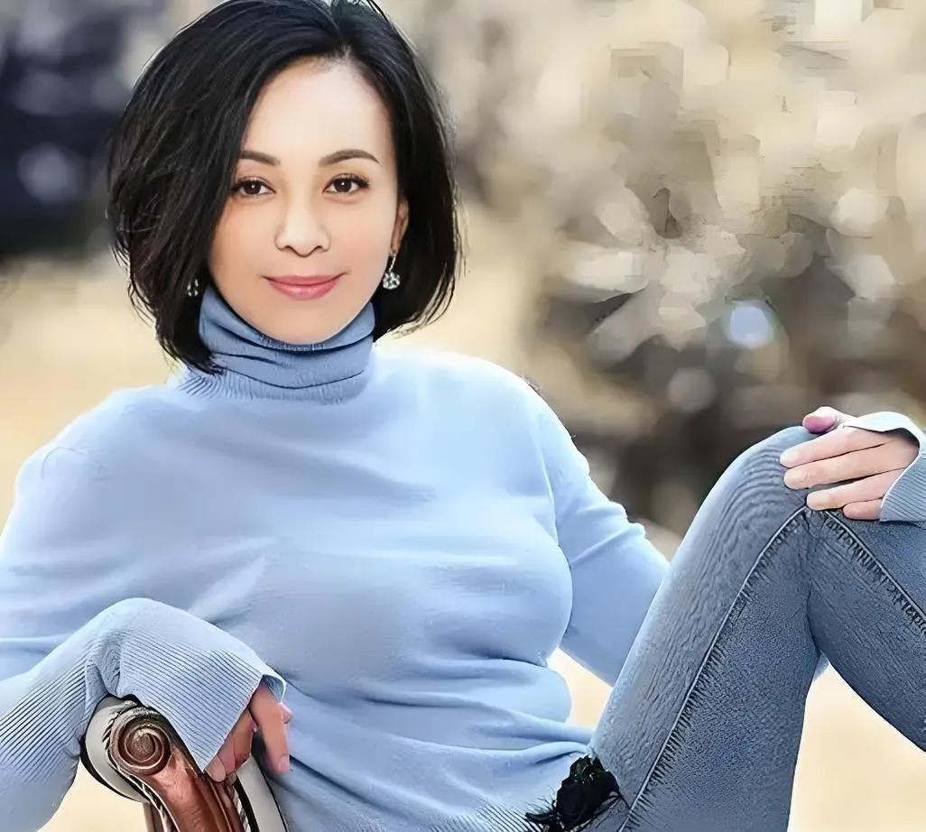雪姨王琳说，我的第一任丈夫是个香港富商，他比我大17岁，和我结婚前有过一段婚史。