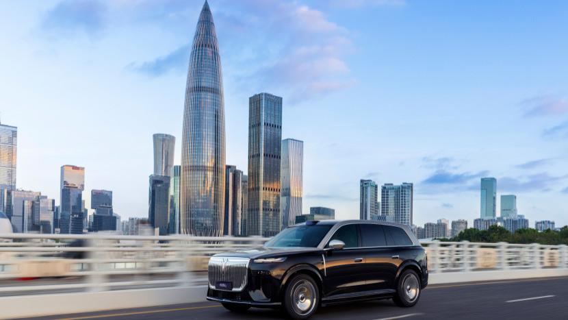 37.99万起 岚图泰山登陆杭州 成大六座旗舰SUV新选择