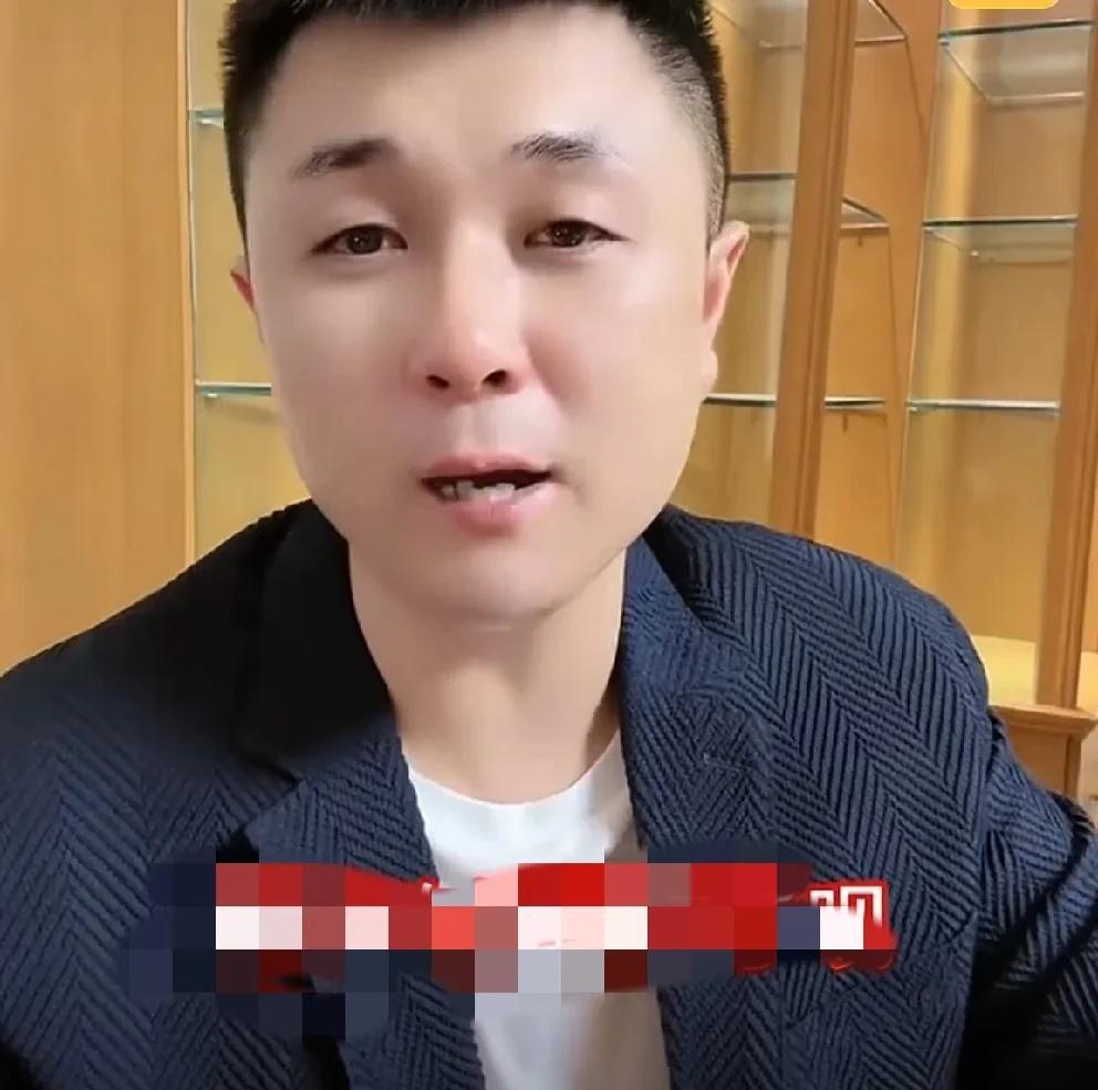 九天表示很多网红愿意给老葛俯首称臣，不是因为他狂！
           九天直