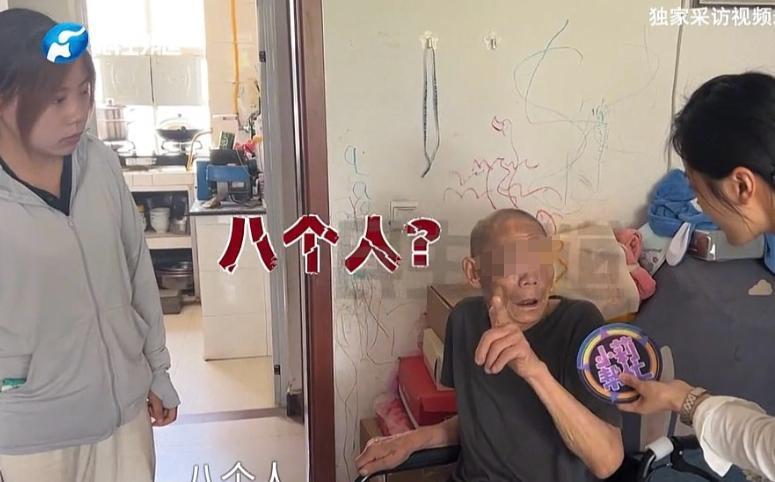 河南南阳，刘女士把71岁脑出血后行动不便的父亲送进养老院，本想着能让父亲安享晚年
