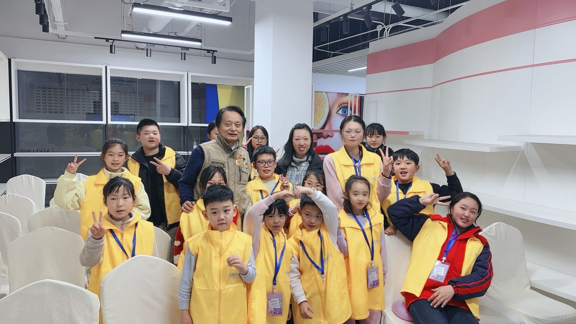 爱满泉城！《当爱来敲门》全球公益巡讲暨2026幸福研讨会在济南圆满落幕