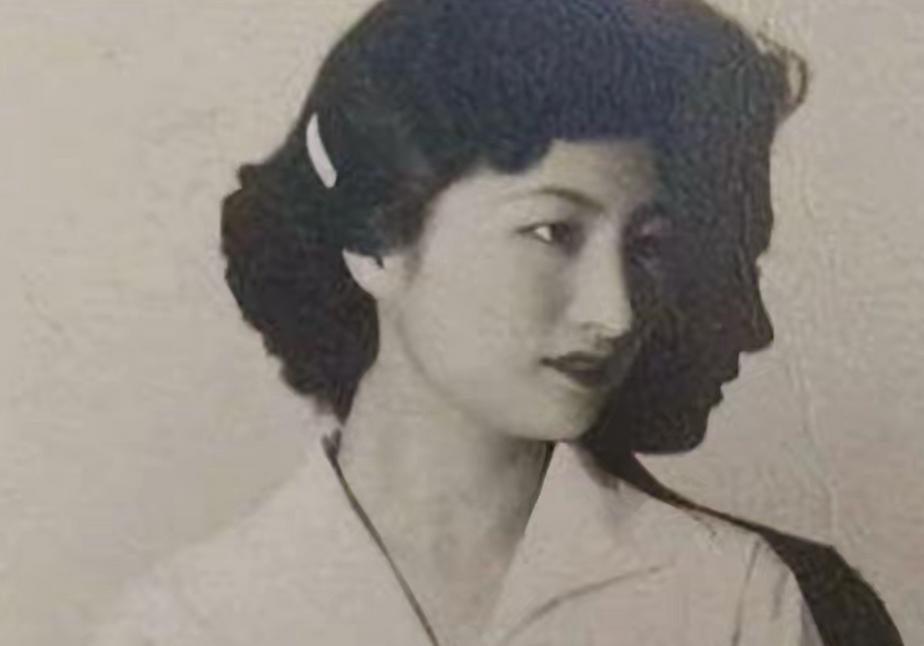 1978年，张春莲因经常买猪头肉被举报，民警带走她时，她丈夫愣住了，她只留下嘱咐