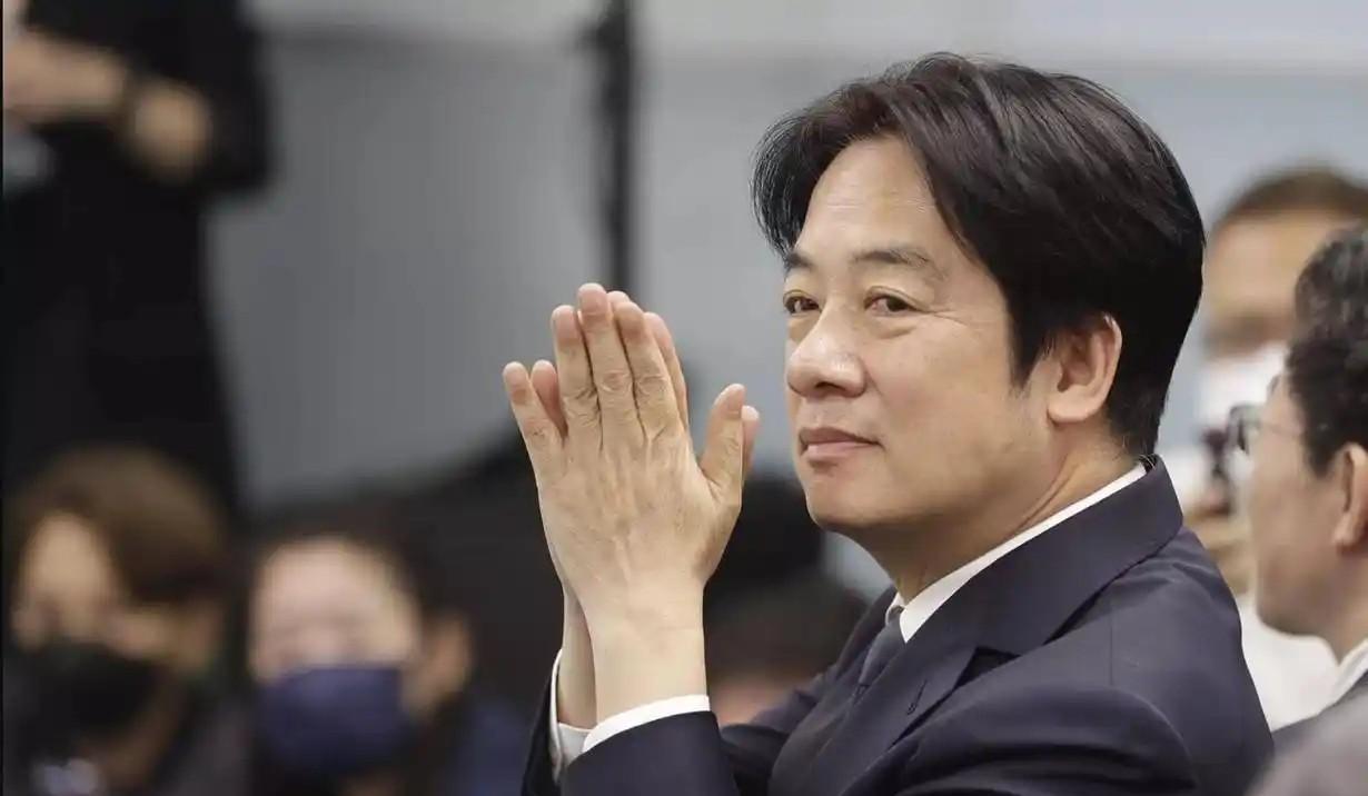 没想到第一个把我们警告不当一回事的是赖清德！我们明确表示，决不允许任何一方以损害