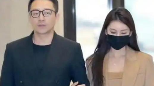 S妈真面目曝光，葛斯齐直播揭内幕，网友们惊呼：真是个心机女！